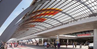 Busbahnhof Amsterdam IJzijde